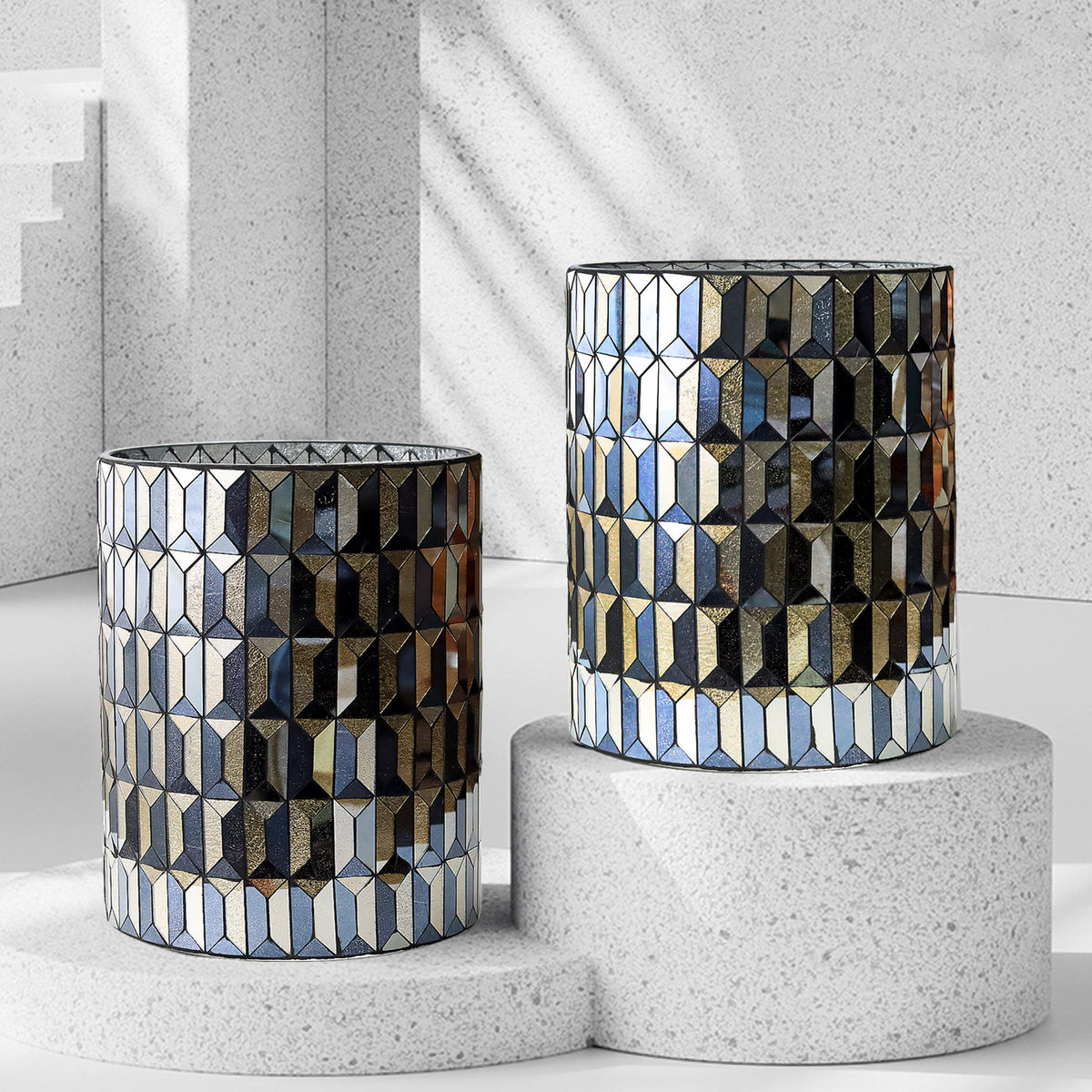 Modern Black & Gold Mosaic Bathroom Trash Can – 6L