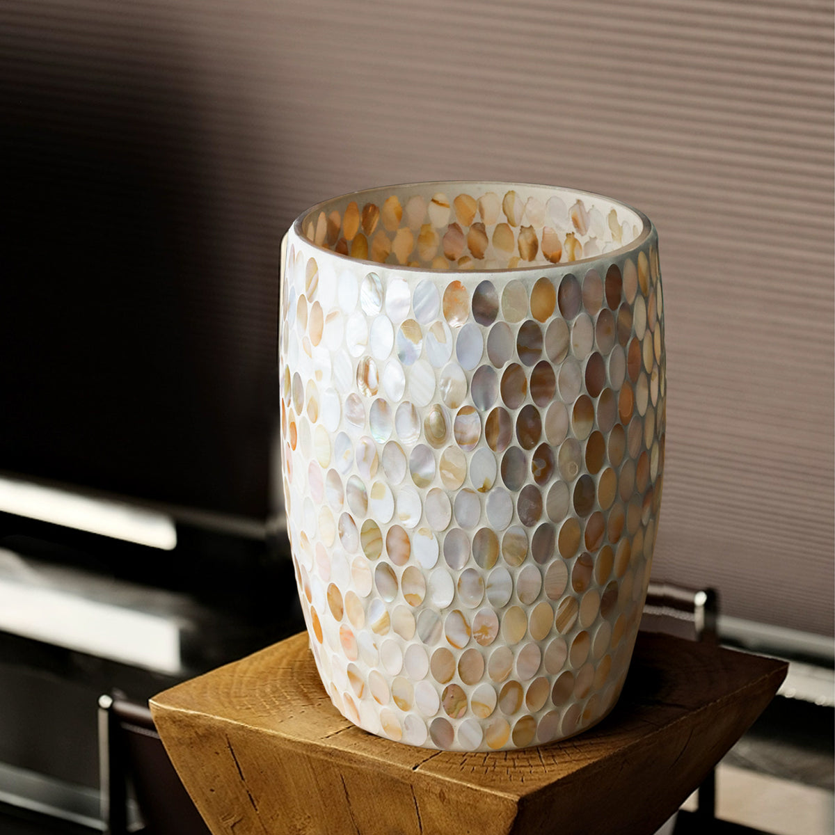 Natural Shell Mosaic Glass Bathroom Trash Can – 5L